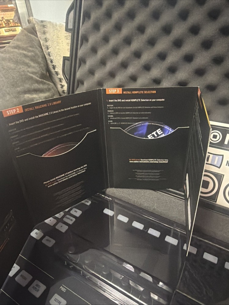 Native Instruments Maschine Studio Music Mixer & Software- Hard Case New