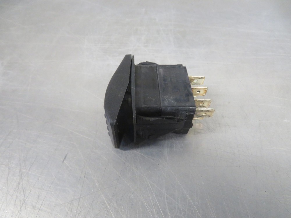 EB815 2018 18 KAWASAKI TERYX 4LE OUTER LIGHT SWITCH