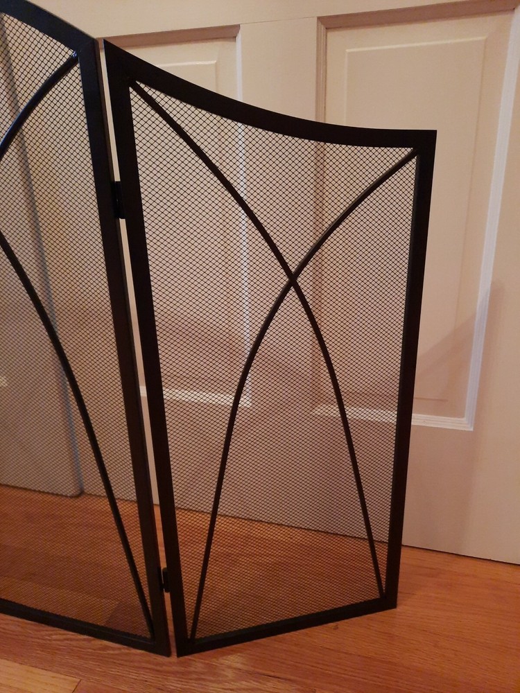 EUC Pleasant Hearth 959 Black Arched 3-Panel Fireplace Screen