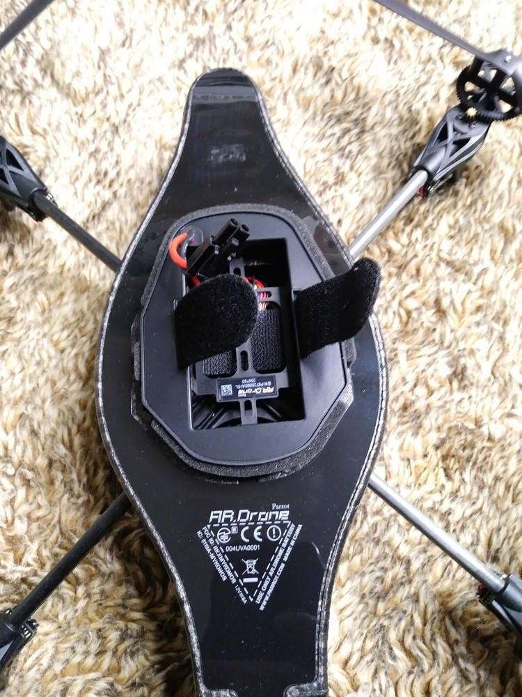 Parrot AR Drone The Flying Video Game NEEDS BATTERY