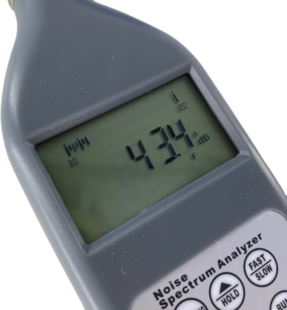 Integrated Sound Level Meter Noise Spectrum Analyzer with Range 25dB~130dB (A)