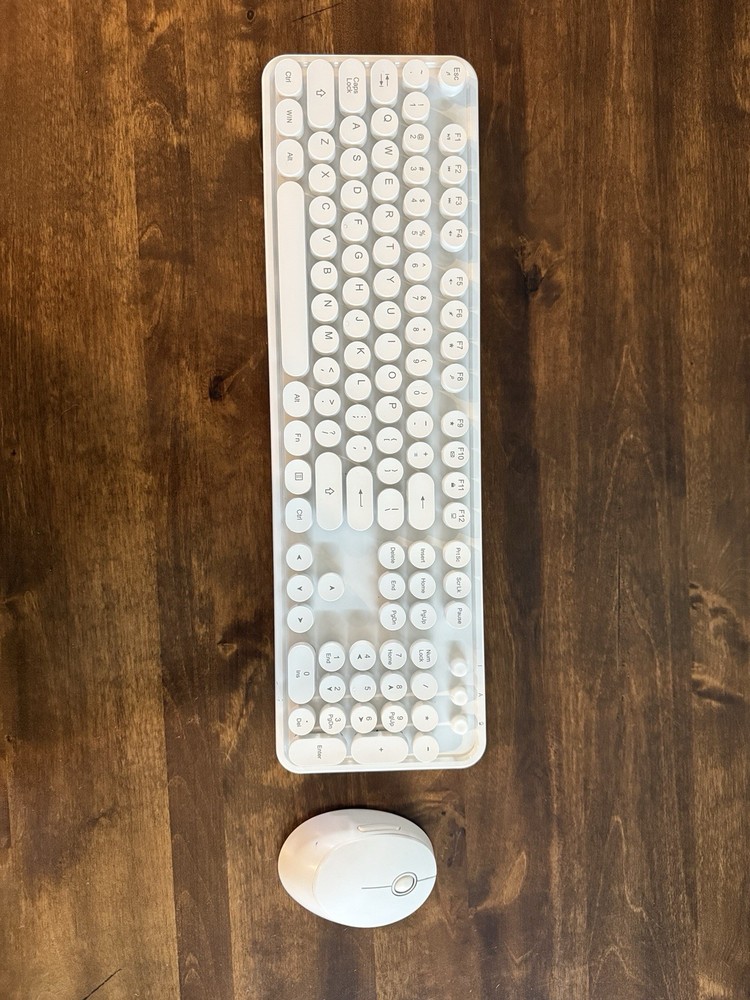 Mofii Sweet Wireless Computer Keyboard and Mouse Combo, Full Size Keyboard white