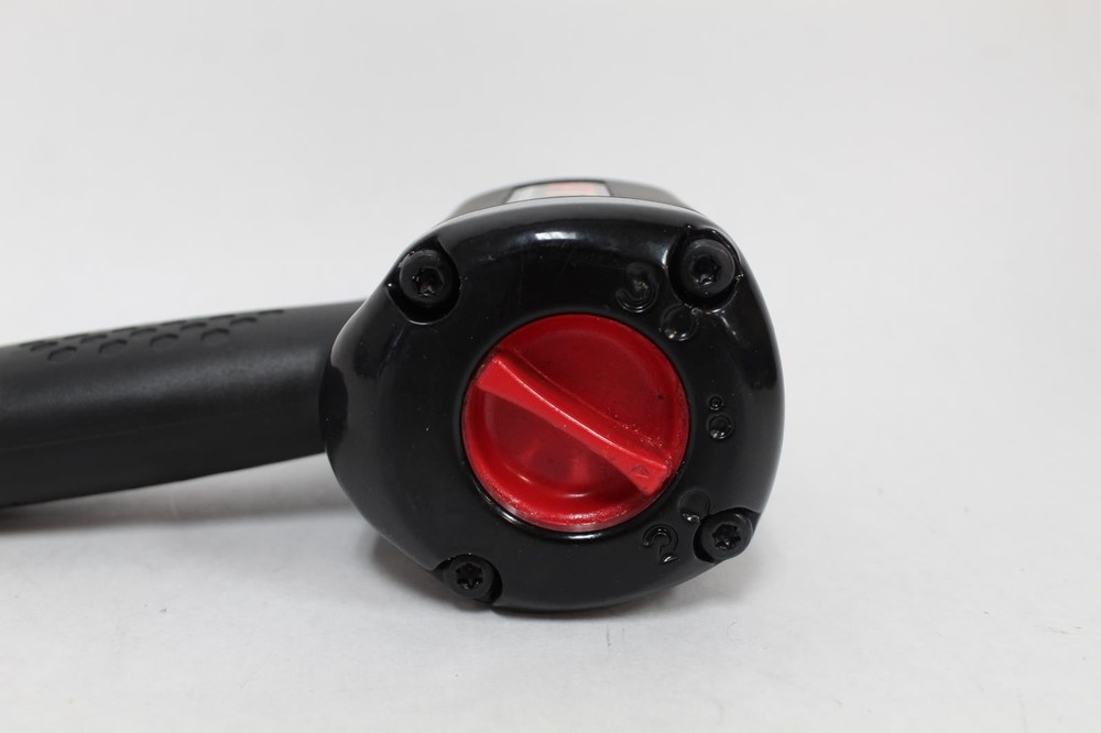 Performance Tool Pneumatic 1/2" Impact Wrench