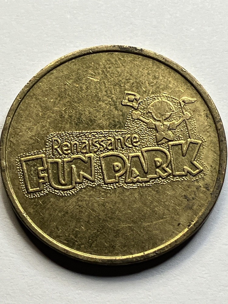 Older Renaissance Fun Park Arcade Game Token 22mm #sr1