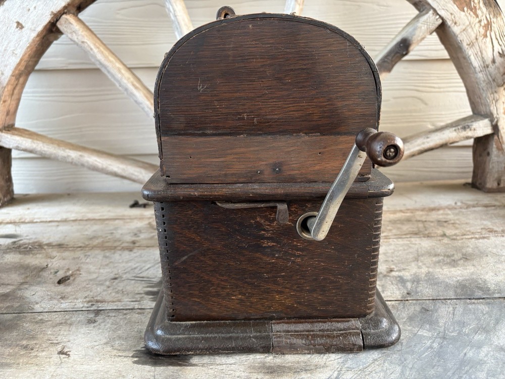 Vintage Edison Standard Phonograph Winds Runs
