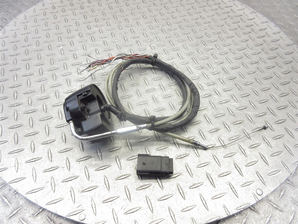 2007 Harley Davidson Street Glide FLHX Right Switch Throttle Control Cable