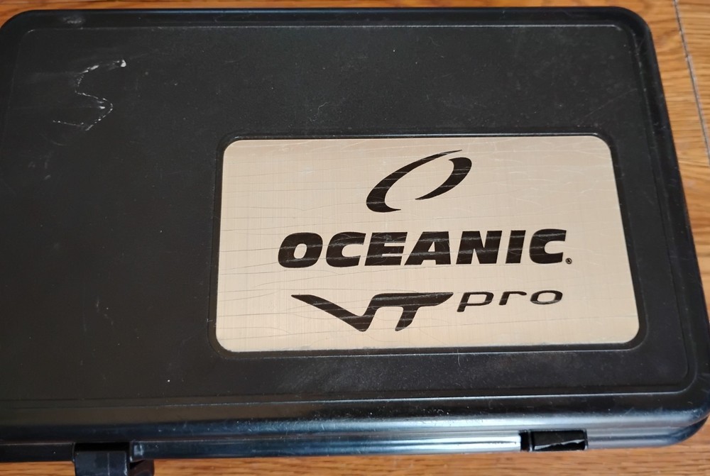 Oceanic VT Pro Watch Case