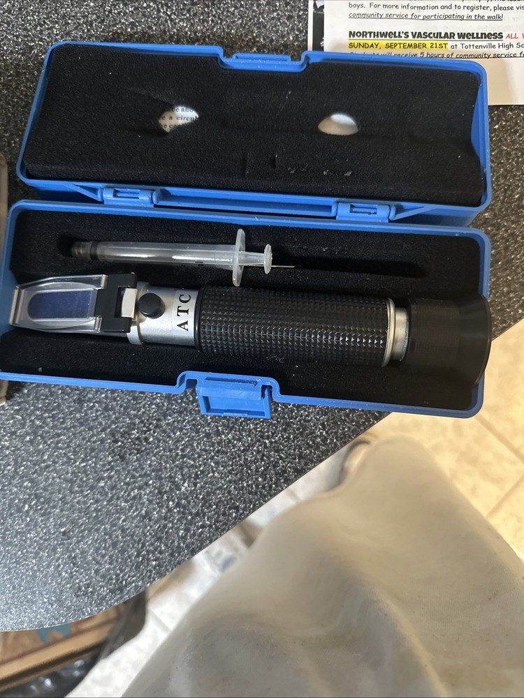 Portable Refractometer ATC 0-18% New