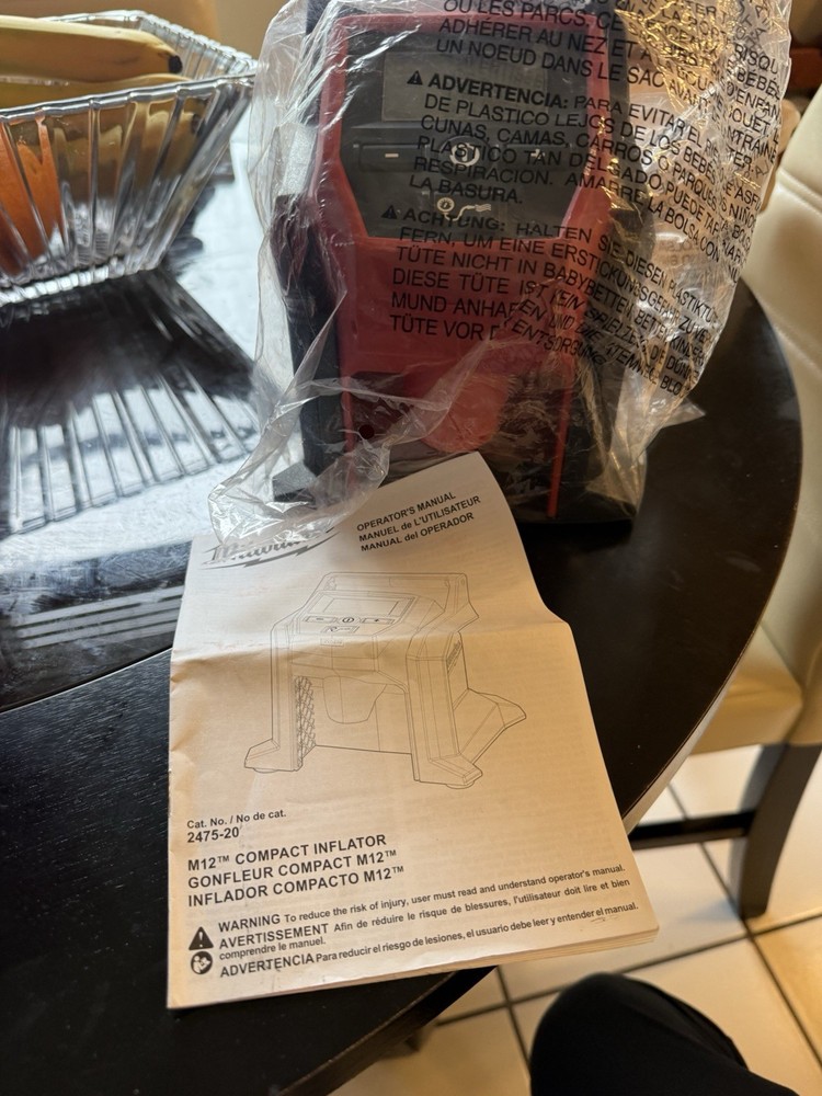 Milwaukee M12 Compact Inflator