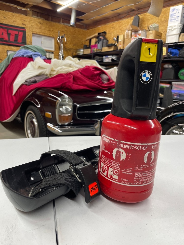 NOS BMW Fire Extinguisher E28, E24, E23 and bracket early for M635CSI