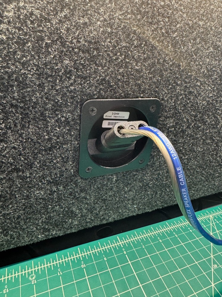 Speaker/Subwoofer Box Quick Connect/Disconnect
