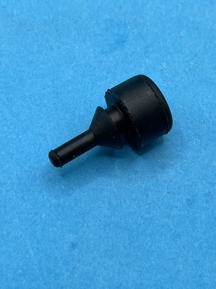 (Pack of 4) Universal Rubber Bumper Stop 1/2" Diameter, 5/16" Tall, 1/4" Hole