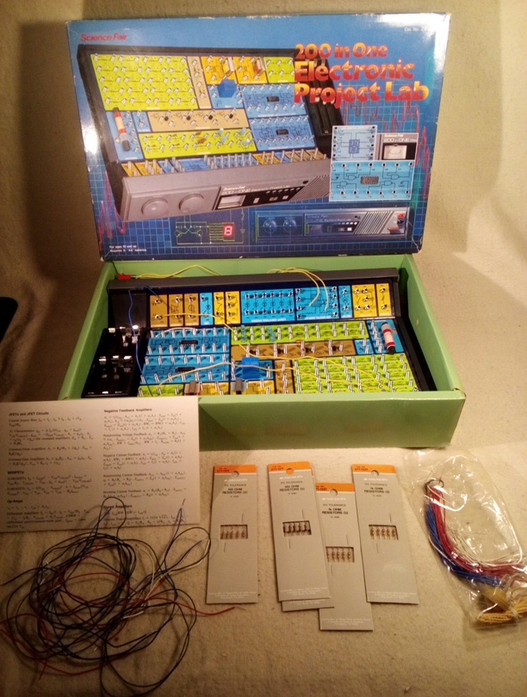 Science Fair 28-265 200 In One Electronic Project Lab