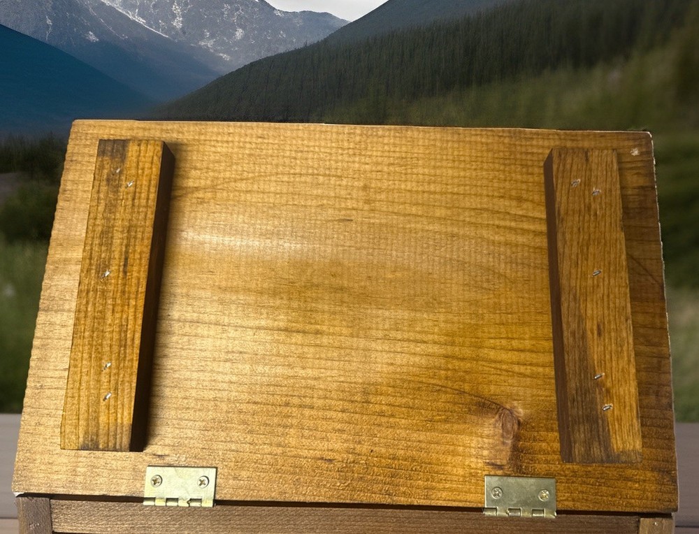 🦌 **Handcrafted Solid Wood Stash Box / Ammo Chest – Rustic Lodge Style 🇺🇸🪵**