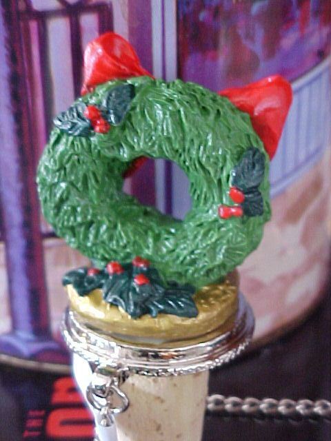 CHRISTMAS WREATH WINE STOPPER