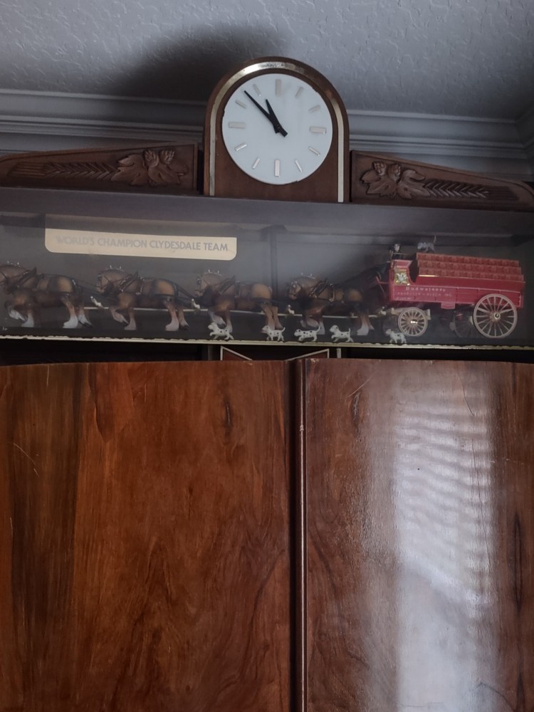 Budweiser Clock Horses