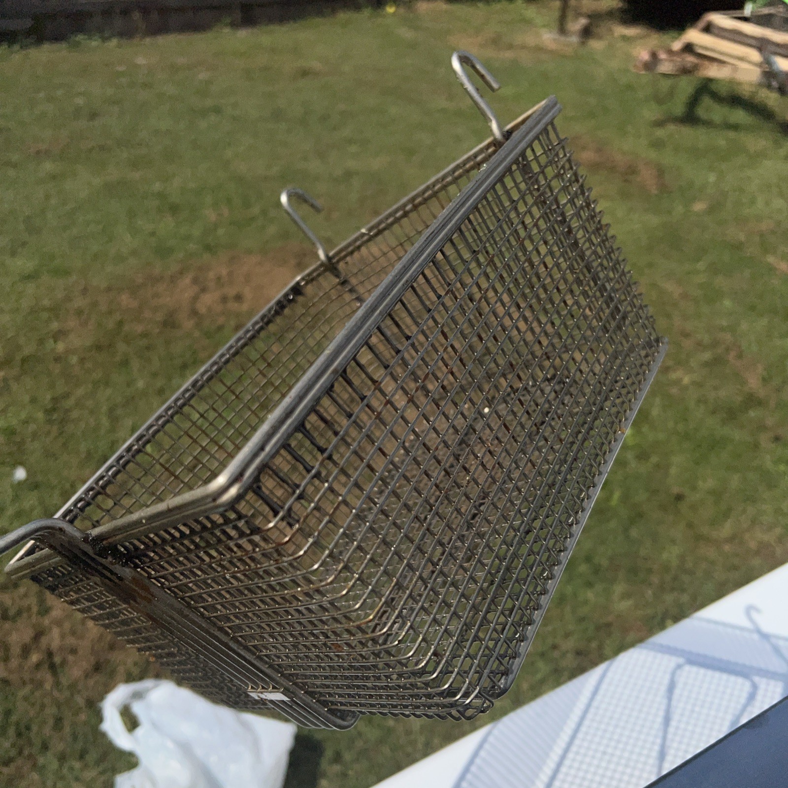 Wells F-49 Countertop 15lb Low Wattage Single Basket Electric Fryer A