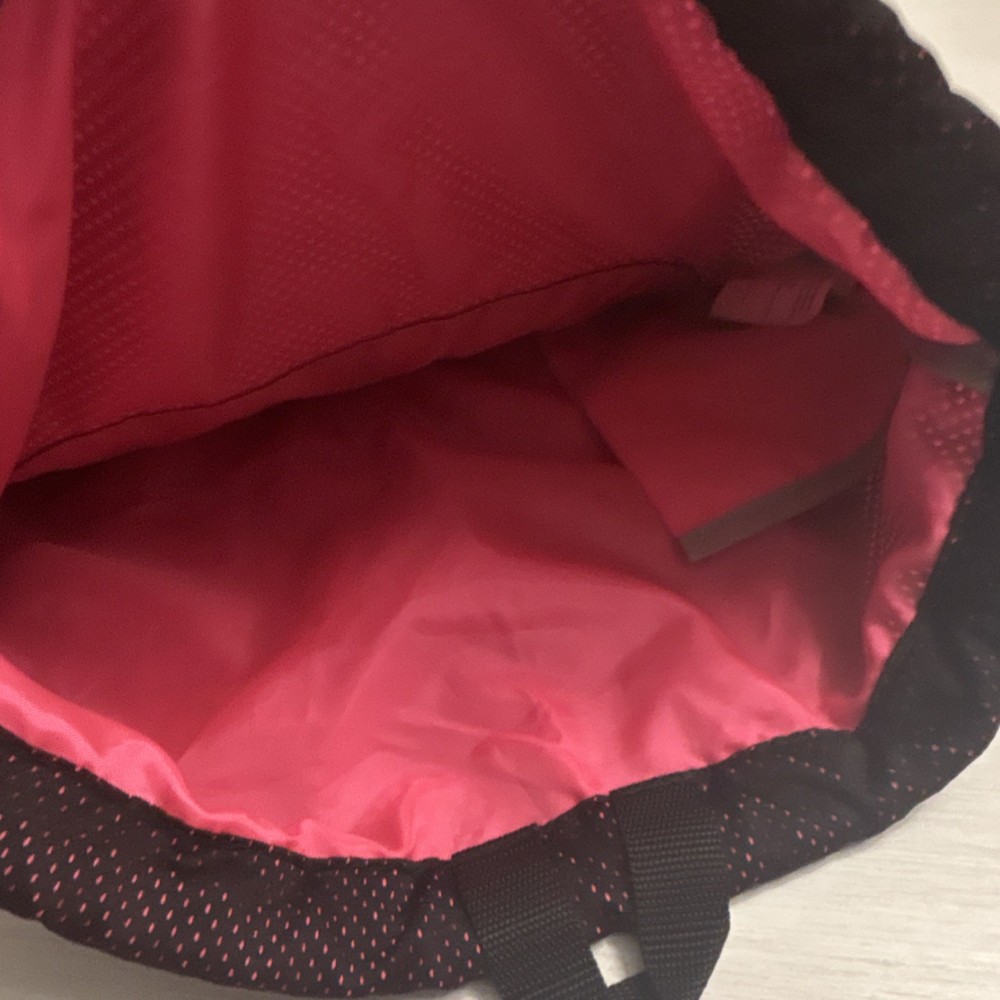 Eastsport Drawstring Gym Bag Black Pink Polyester Front Pocket Adjustable Strap