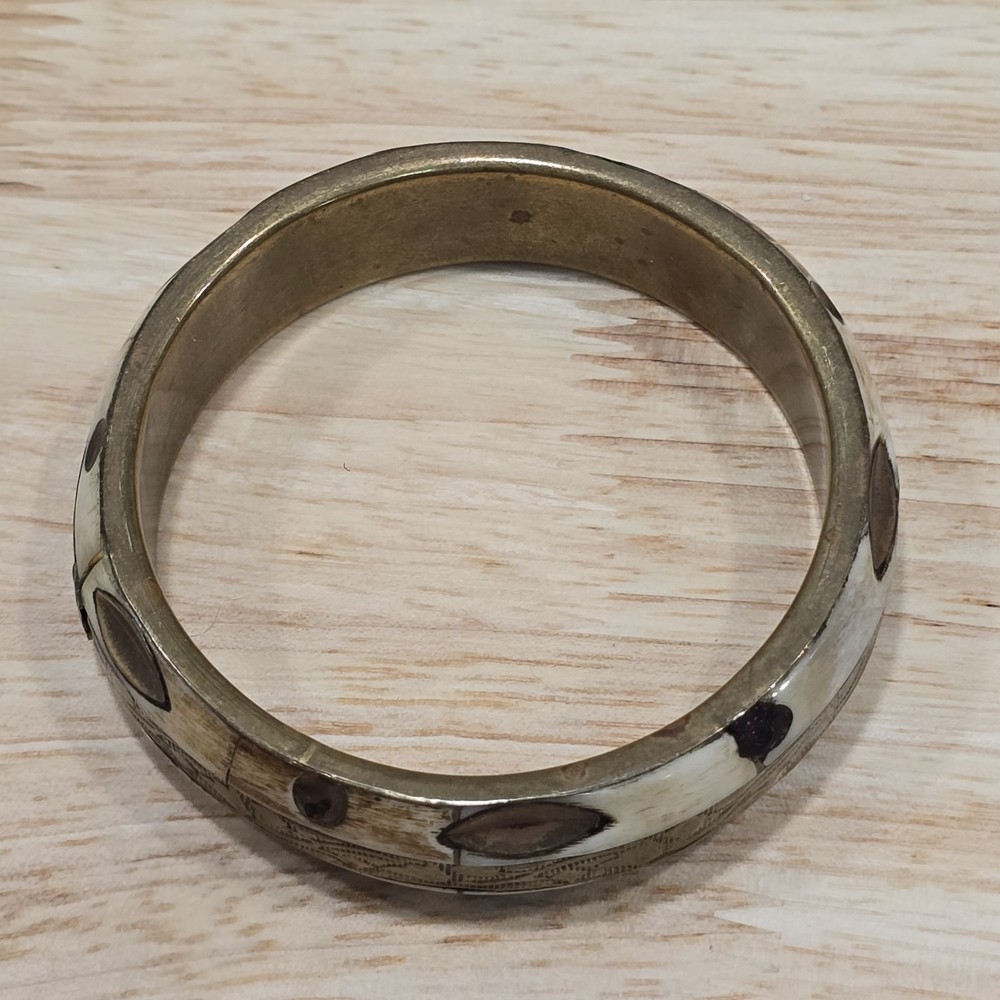 Bohemian Stackable Brass Inlay Bangle Bracelet Cream Tan Leaf Scrollwork