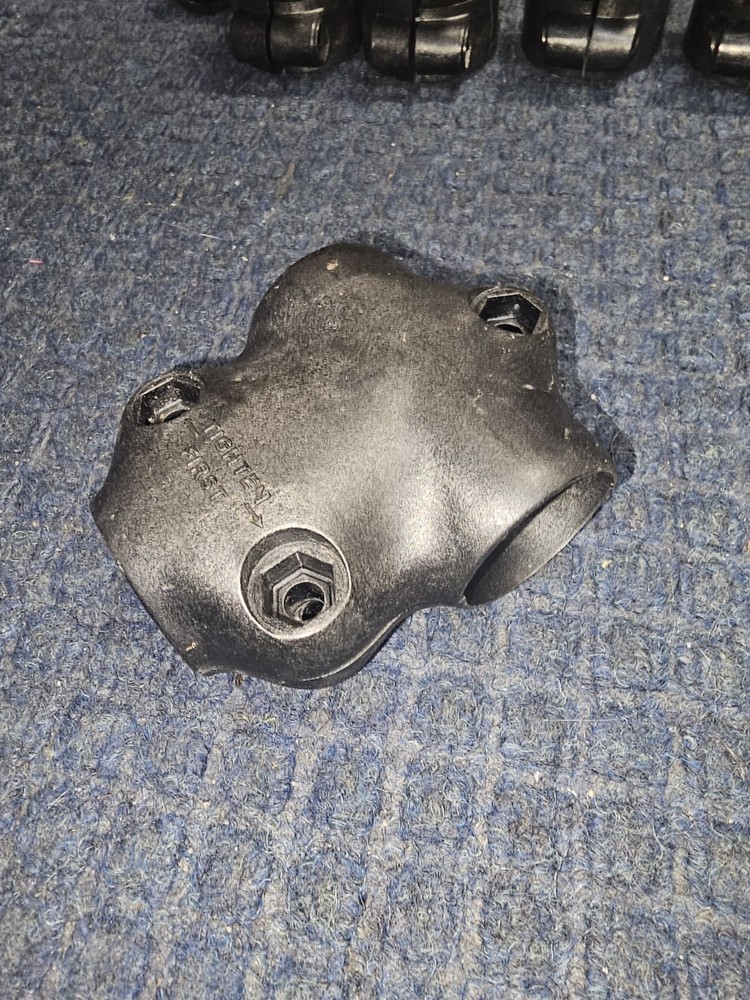 Ultimate Speakerstand Pole Clamps