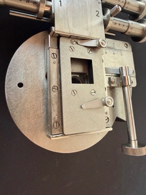 Leitz 6 Spindle Ernst Reitz's Integrating Stage - Microscope Rare Accessory