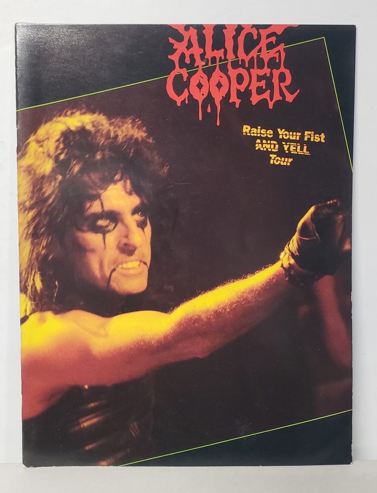 Alice Cooper Vintage 1987 Raise Your Fist and Yell Concert Tour Program Nice!