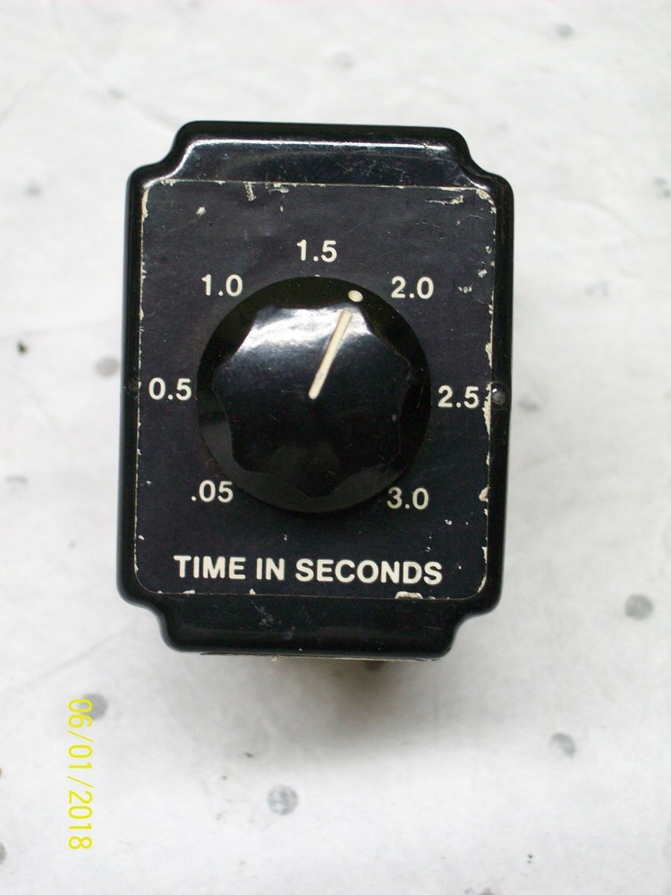 SSAC SOLID STATE TIME DELAY RELAY .05 to 3.0 SECONDS , TRM24D2X3