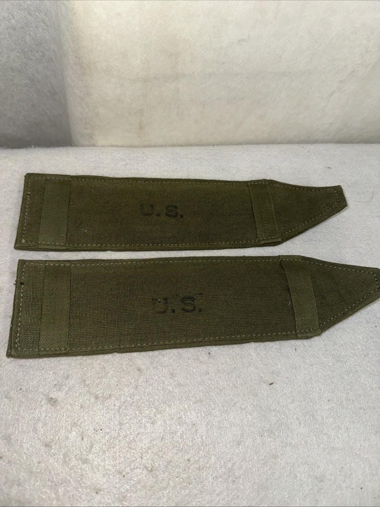 PAIR OF UNISSUED WWII US ARMY REPLACEMENT SHOULDER STRAP PADS (1945)