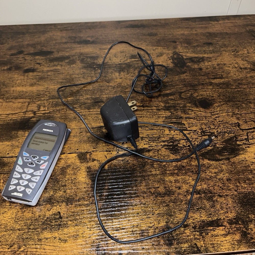 Nokia 3585i No Sim Card