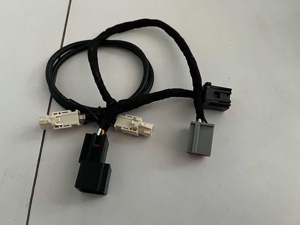 JEEP GRANTD CHEROKEE UAV UCONNECT 4C 8.4" DISASSOCIATED DISPLAY WIRING HARNESS