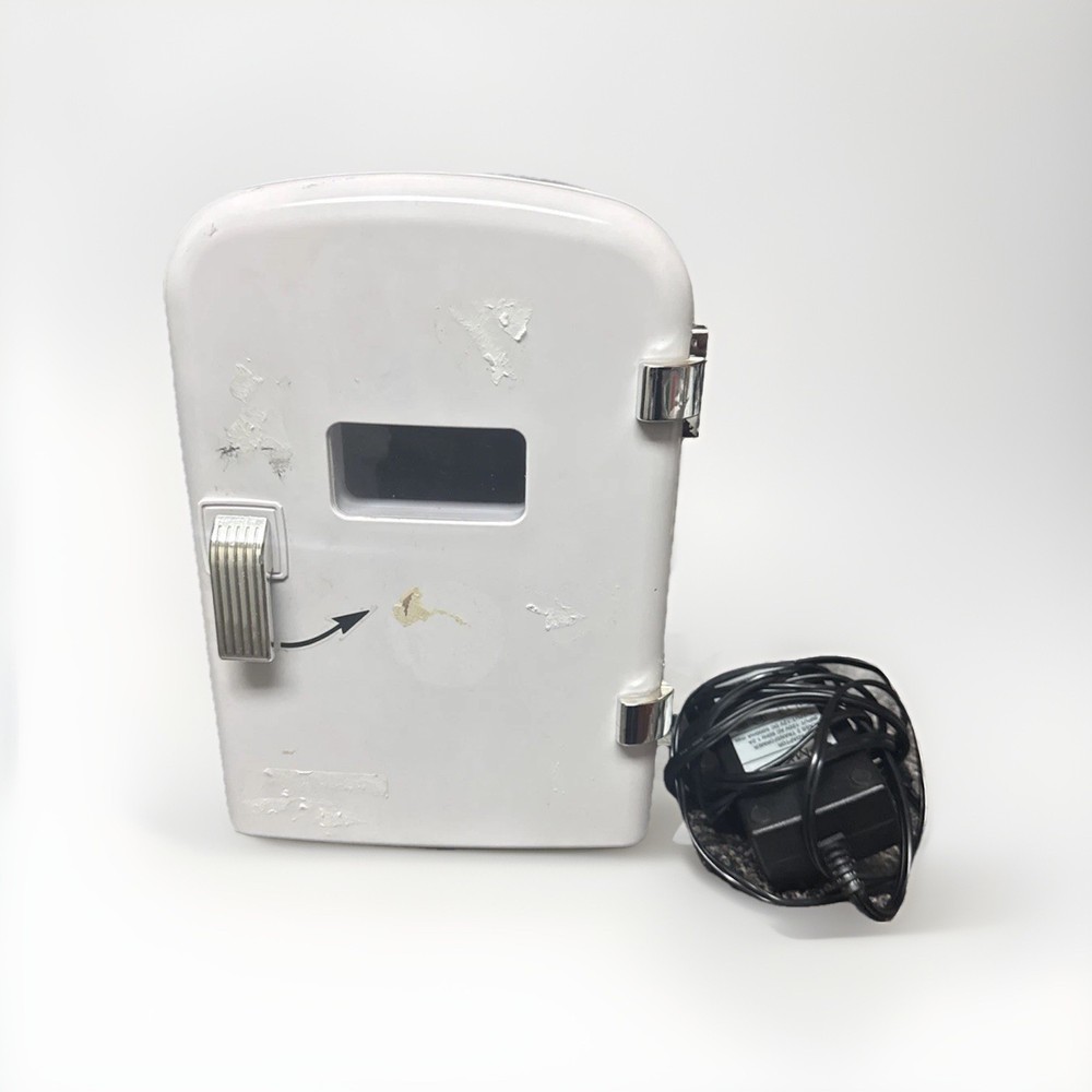 DMS  PERSONAL FRIDGE  MINI REFRIGERATOR ( TOP SHELF!) READ DESCRIPTION