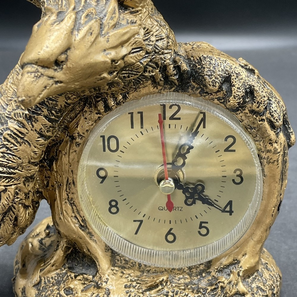 Vintage Desktop Eagle Resin Quartz Clock