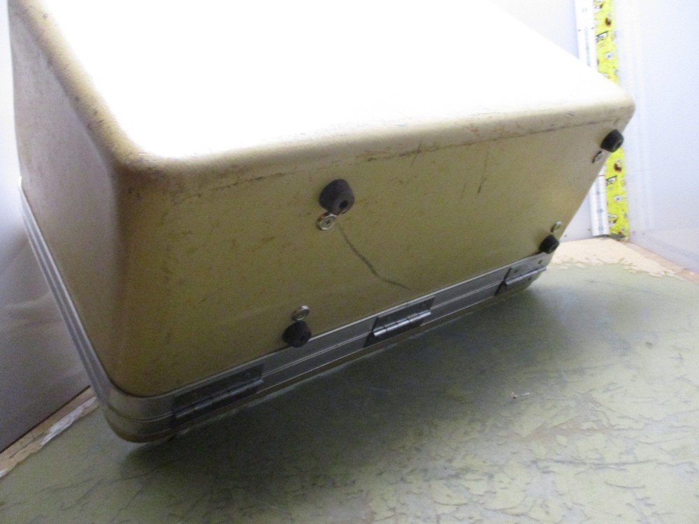 Millennium Microsystem Analyzer A01-02-02-01-04 {GREYSHELF}