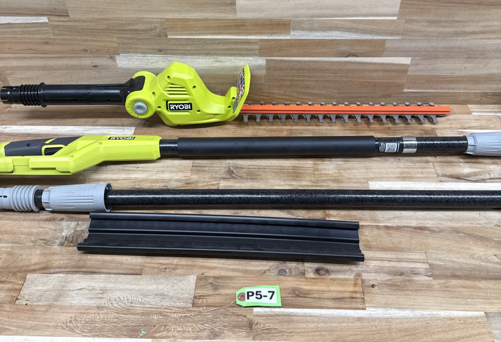 Ryobi ONE+ 18V 18 in. Cordless Pole Hedge Trimmer P2601 - Tool only - P5-7