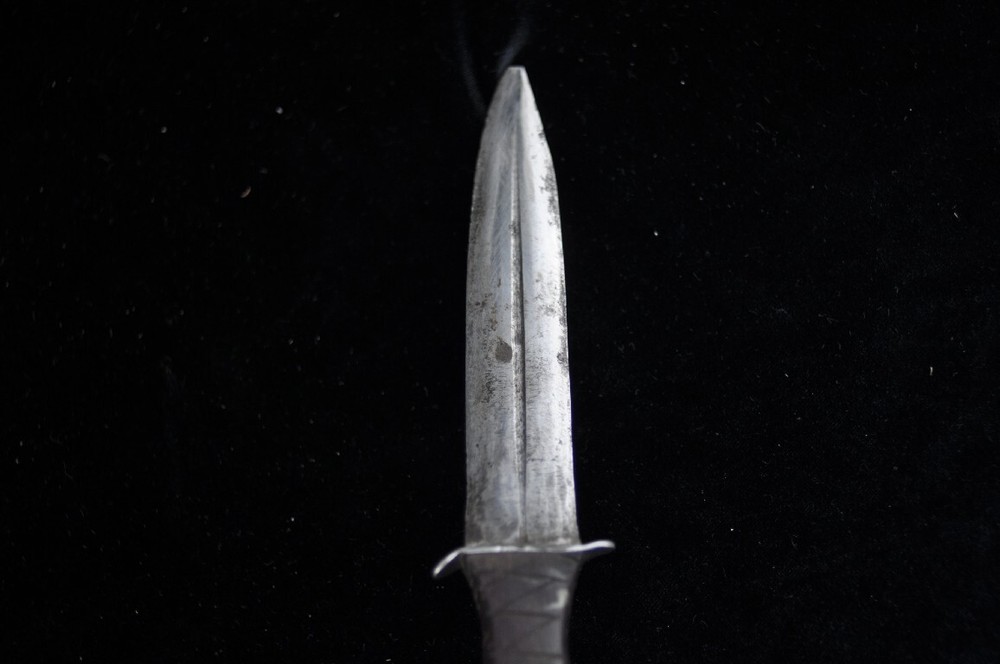 Vintage Old dagger 9.5"