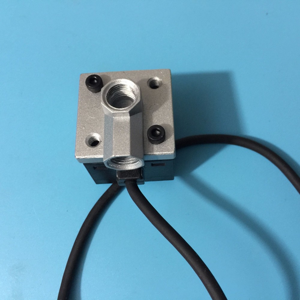 SUNX DP2-22 LED Display Digital Pressure Sensor