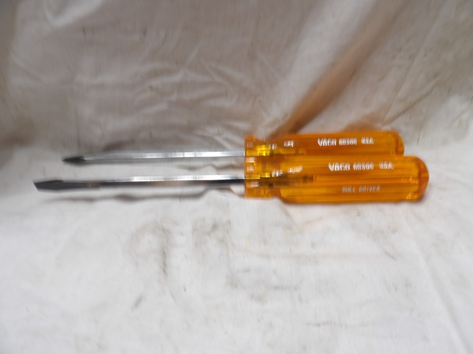 Pair of Vaco 6" Flathead 5/16" Screwdrivers USA