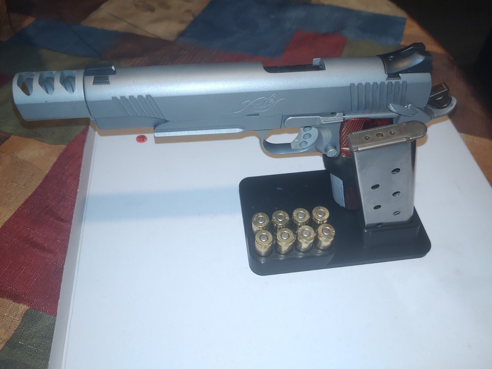 Kimber Gun Stand