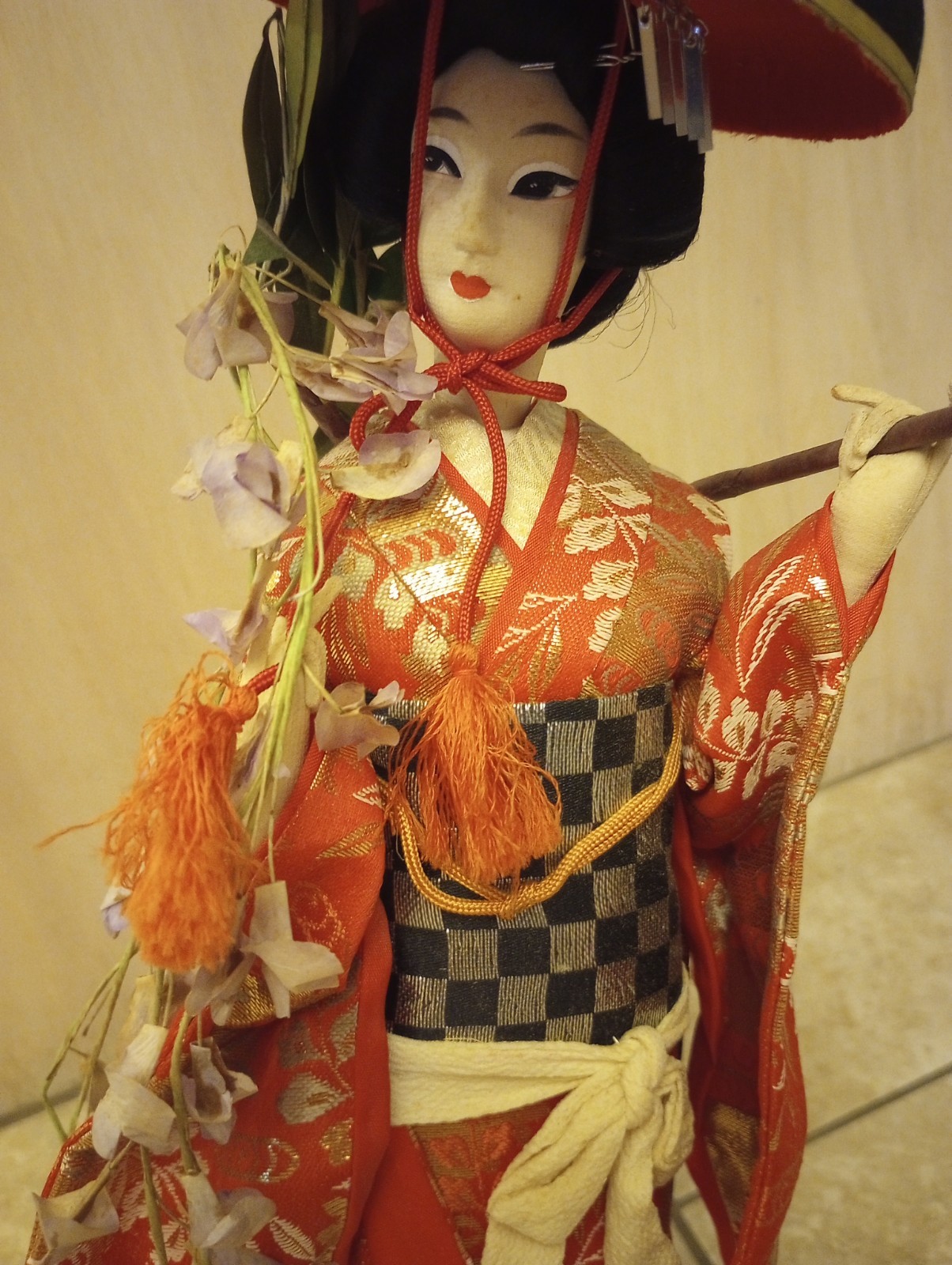 Vintage Nishi & Co. Japanese Geisha Musical Rotating Base