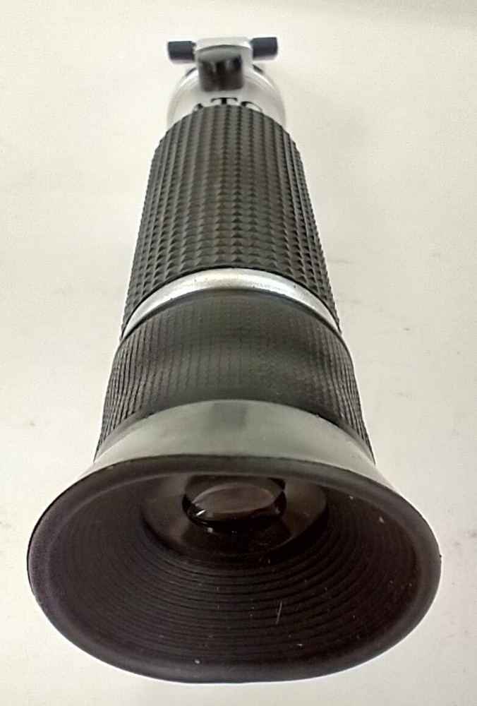 ATC 0-32% BRIX PORTABLE REFRACTOMETER
