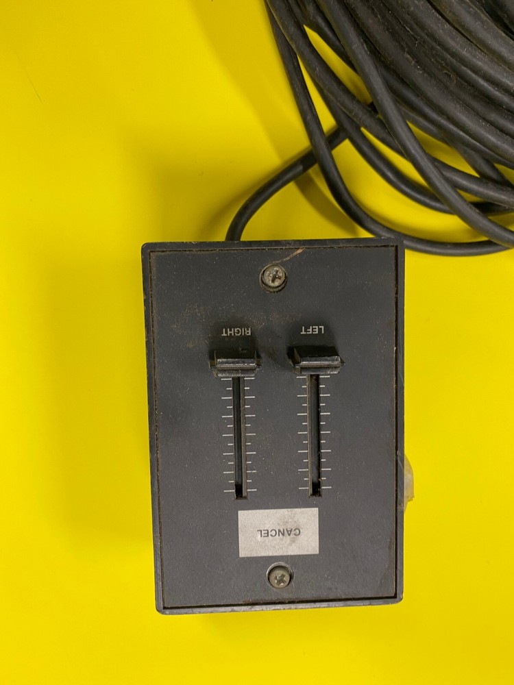 Rockola Volume control slides