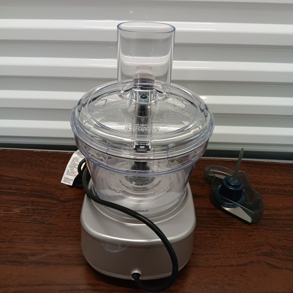 Cuisinart Food Processor. NICE!