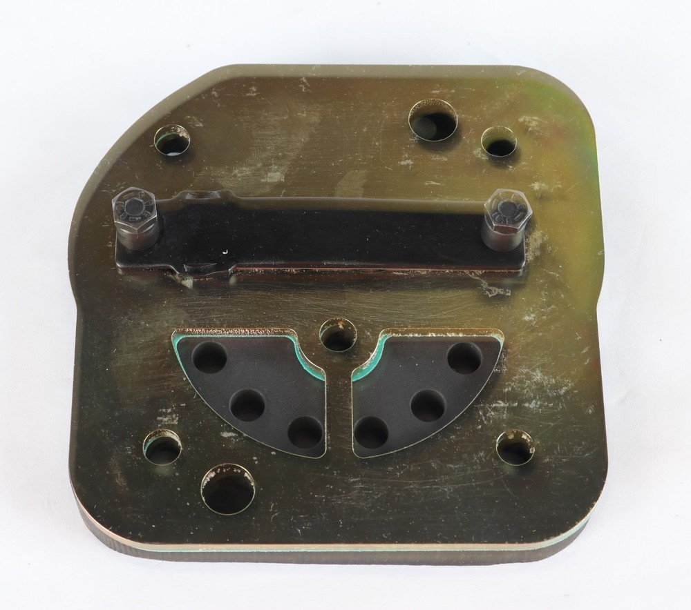 New 1698023 Volvo Construction Valve Plate