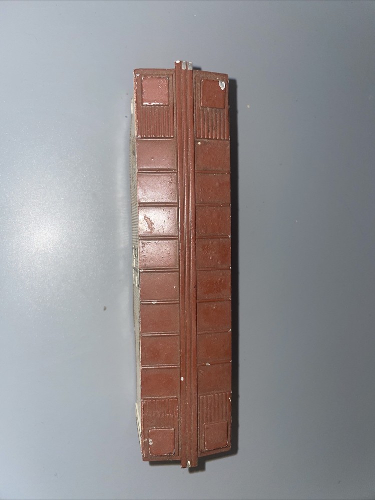 Ho Scale Diecast MDT refrigerated 49611 shell only