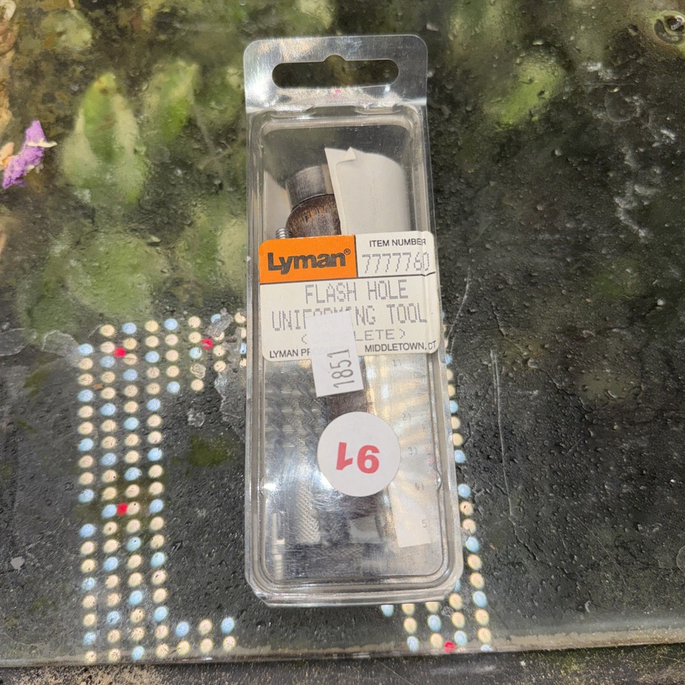 Lyman 7777760 Flash Hole Uniformer