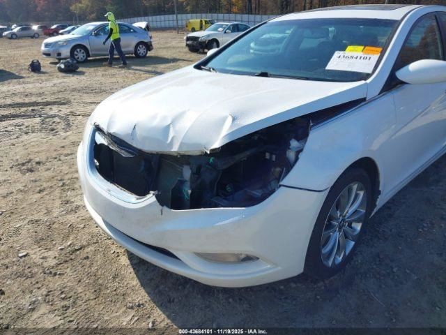 SONATA 2012 Glove Box 4930403