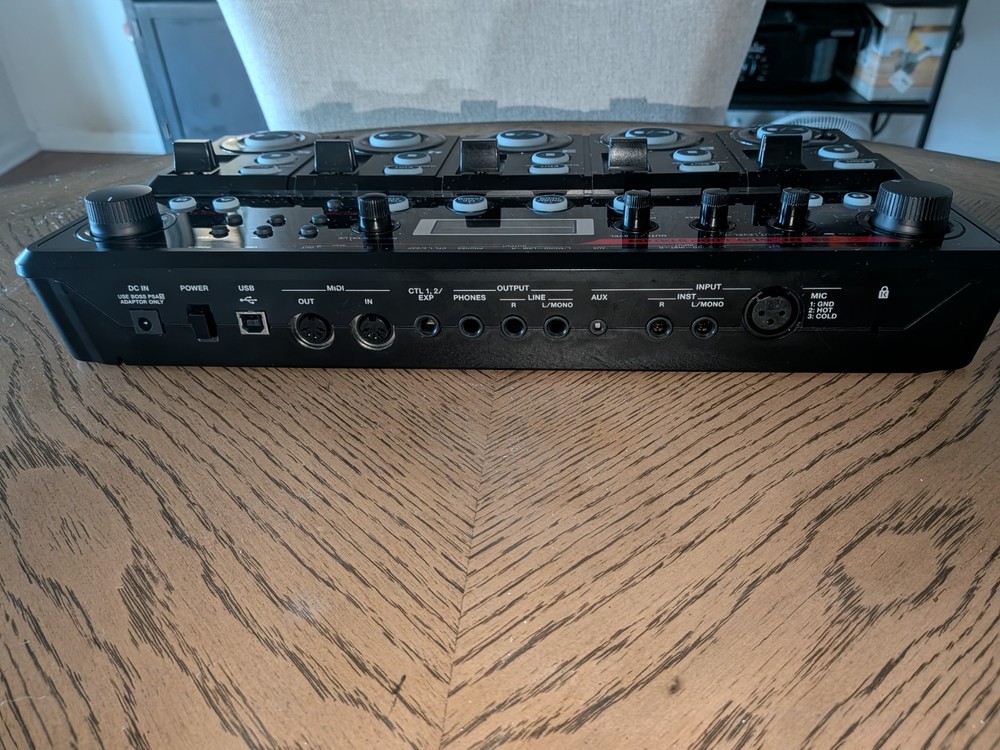 Boss RC-505 TableTop Loopstation | Looper MIDI