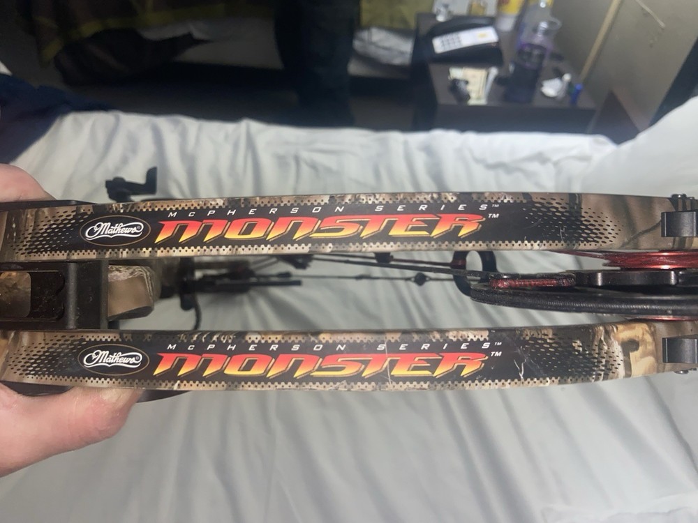 Mathews Compound Bow Lost Camo Trophy Ridge Sight B-Stinger Stabilizer