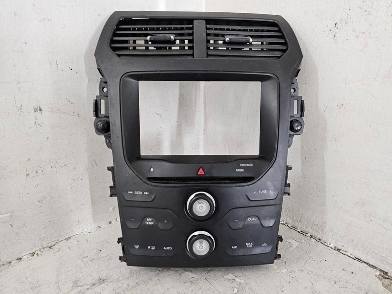 2014-2015 Ford Explorer Radio Temperature Control Panel 8" Screen OEM