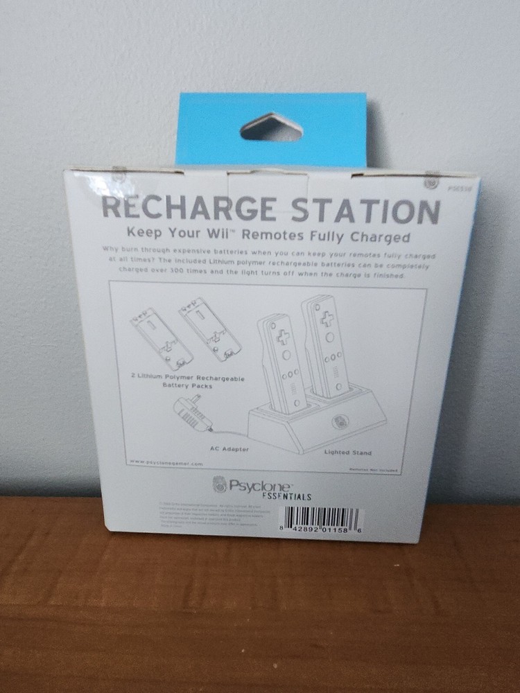 Nintendo Wii Controller Psyclone Essentials PSE530 Dual Recharge Station